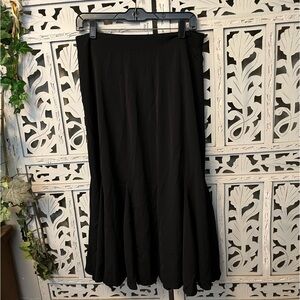 DAZY DARING BLACK SMOOTH BLACK PLEATED FLOWY MIDI SKIRT